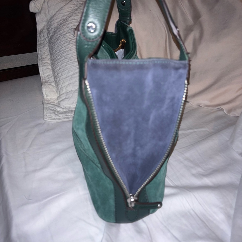 Tignanello Forest Green Suede Shoulder Expandable Bag. Zip Sides Change Size. - Picture 6 of 17
